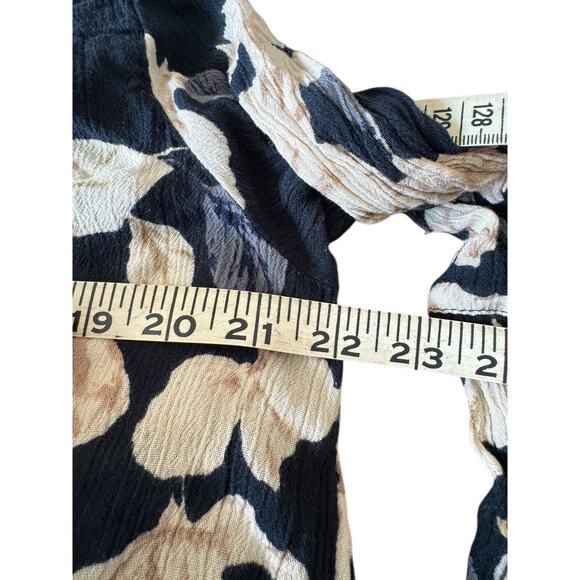 Billabong Women's Free Flowing M Top Beach Black White Floral Tie Across Chest - Picture 5 of 7